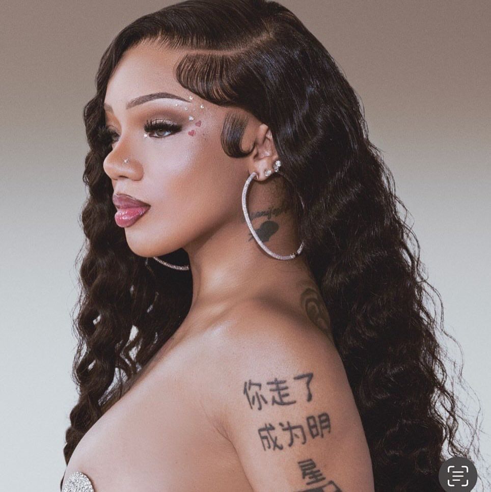 spinorbinmusic's tweet image. 🎉 GloRilla looks absolutely stunning in her birthday photos — radiant, confident, and glowing all around 💅🏽

Happy Glo Day!
#GloRilla #GloRillaBirthday