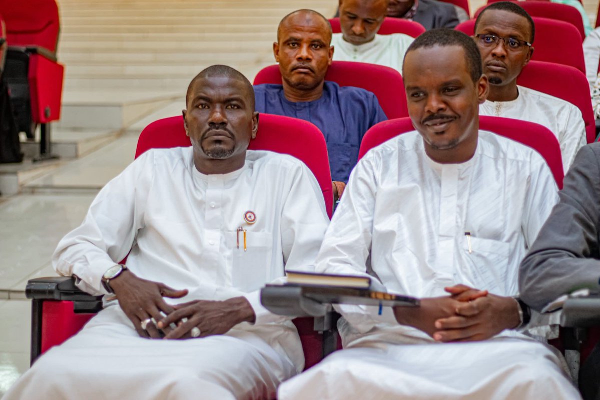 𝐂𝐨𝐮𝐫 𝐝𝐞𝐬 𝐂𝐨𝐦𝐩𝐭𝐞𝐬 &amp; 𝐈𝐃𝐈
          ¤¤¤¤¤¤¤¤
Dans le cadre du lancement officiel du Projet d’Appui à la Cour des Comptes du Tchad, financé par SECO, cette dernière a procédé à la signature des Termes de Référence (TDR) avec l' Intosai Development Initiative - IDI.