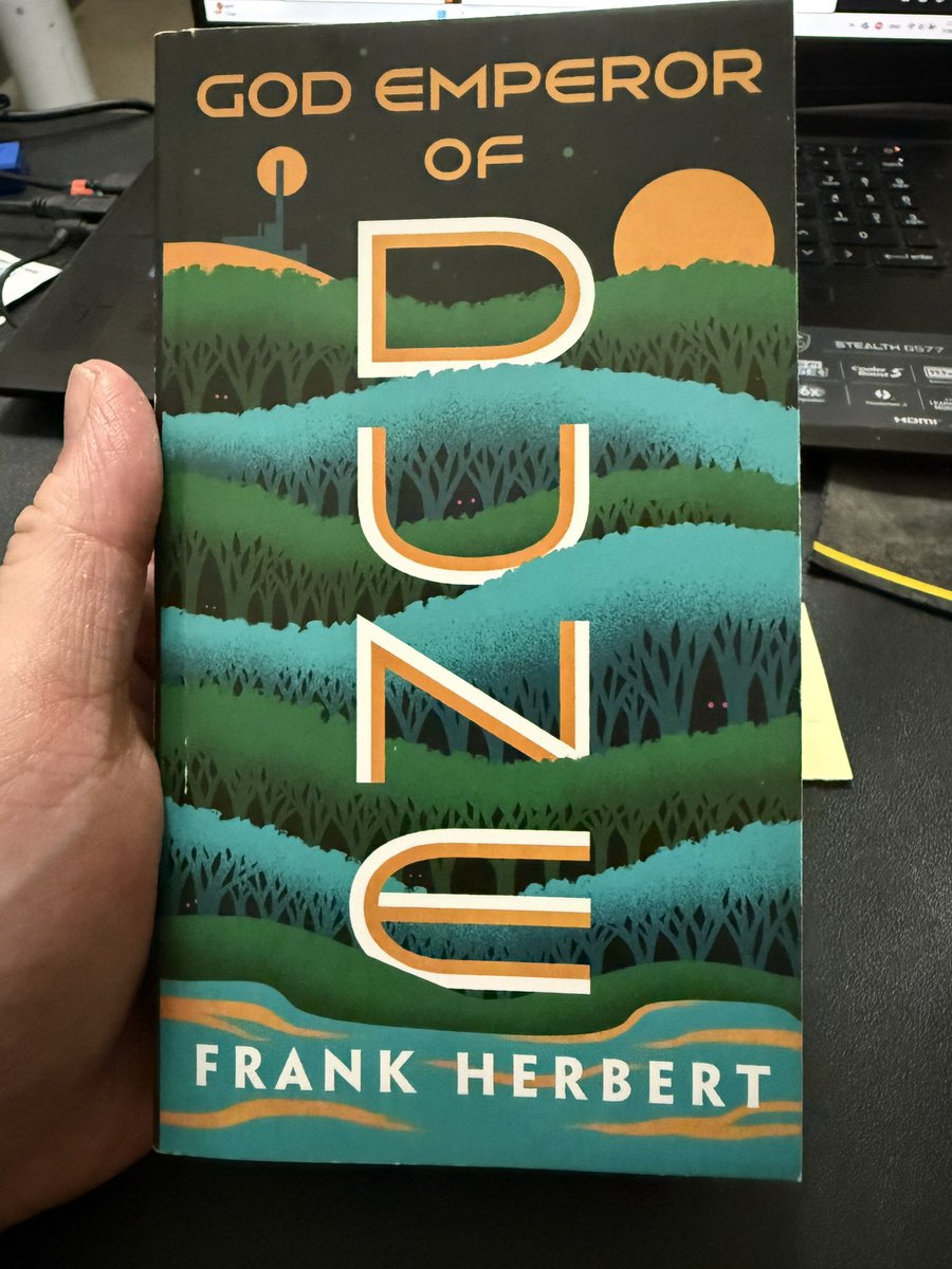 kykbit's tweet photo. Finished book 4. Now this one was different. All of the weirdness of Children of Dune certainly was expanded upon. A pretty interesting character study. https://t.co/qoThVrNXMj