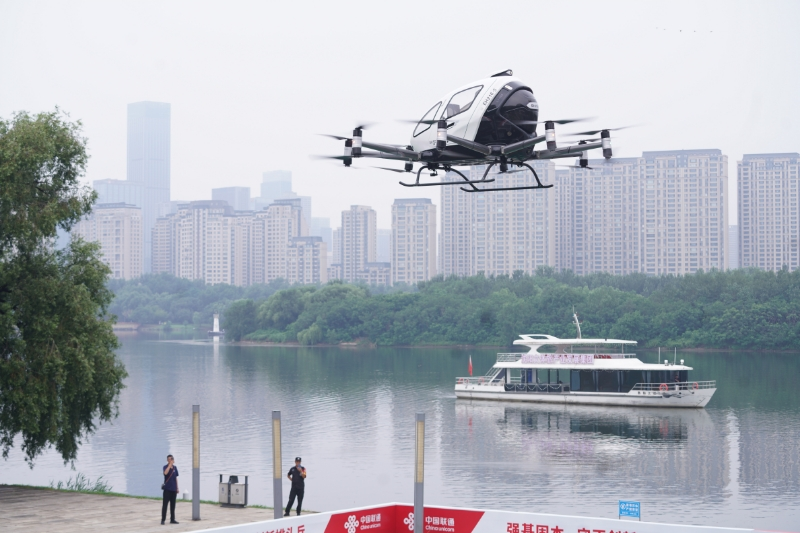 ShenyangChina's tweet photo. Economic Development: Shenyang on Monday successfully completed a test flight for its eVTOL low-altitude tourism project along the Hunhe River, part of efforts to boost tourism with a new aerial perspective. https://t.co/Y30JBWADMP