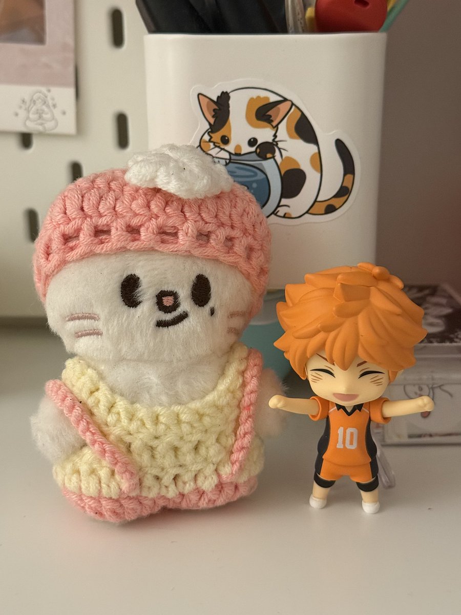 maxidalso's tweet image. jijiret and tiny shoyo 🫶