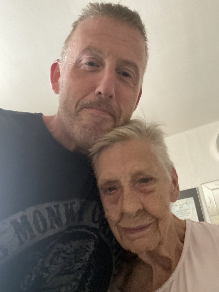 Happy birthday mum ❤️❤️❤️🥃🥃🥃🎶🎶🎶🎶🎶🎶 Another year and we march on to the next.