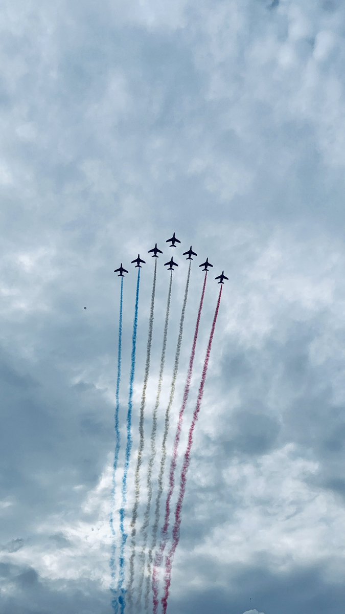 Hortense Crépin (@hortense_crepin) on Twitter photo L’une des plus belles aventures que l’on puisse vivre dans ce métier…
De Lille à Paris, une Grande boucle vécue avec la 24e équipe de ce #TDF2025 : l’équipe <a href="/RTLFrance/">RTL France</a> ! Merci 💛🇫🇷 L’une des plus belles aventures que l’on puisse vivre dans ce métier…
De Lille à Paris, une Grande boucle vécue avec la 24e équipe de ce #TDF2025 : l’équipe <a href="/RTLFrance/">RTL France</a> ! Merci 💛🇫🇷
