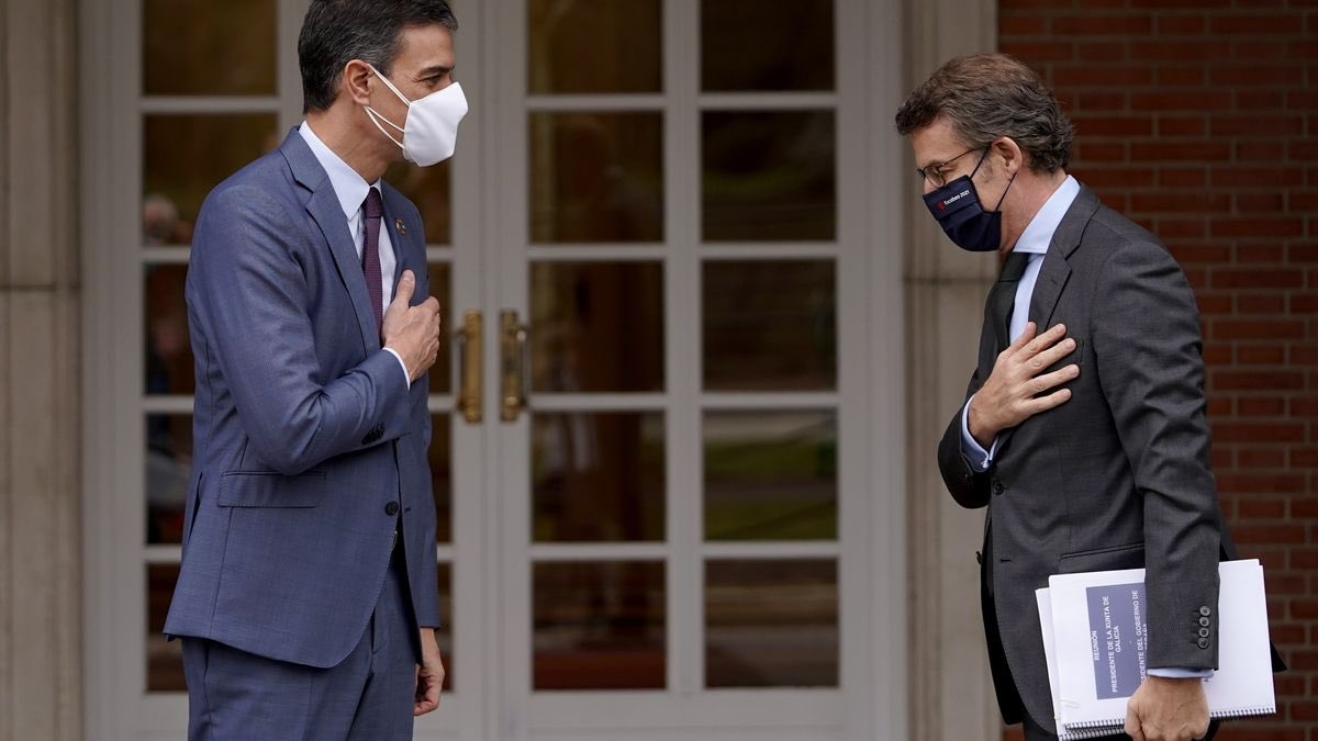 ftarrio's tweet image. Yo cuando Feijoo vuelve a mentir diciendo que “rompe” con Sánchez siempre me acuerdo que le tendió la mano y le alabó la gestión cuando morían miles de españoles como peces fuera del agua y Pedro no se ponía ni corbata de luto.
P. D.- Dice ahora que Sánchez “no está en…