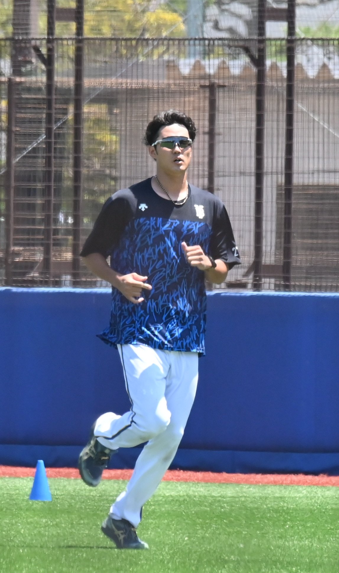ラ*ウ様 藤浪晋太郎選手　サイン入り　レプリカウインドブレーカー　新品タグ付き 藤浪晋太郎/阪神タイガース】2023 Topps Chrome NPBベースボール