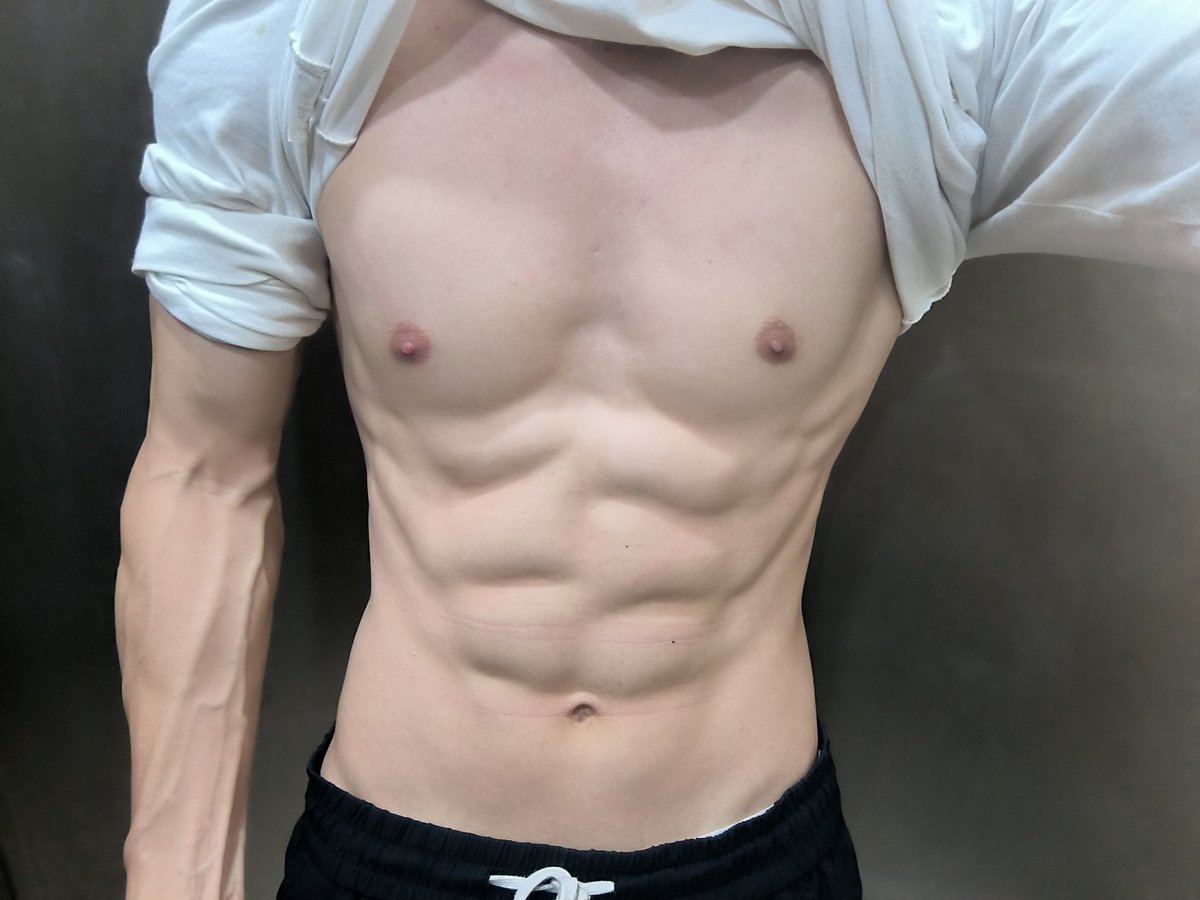 超时汉堡包其实是去拍这个了