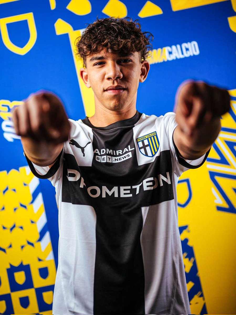 Espanyol are among the clubs interested in 🇹🇳 Anas Haj Mohamed (19)

The Parma winger has turned down a contract extension and could be on the move this summer.

A loan with option to buy is one scenario being considered by #RCDE.

[via <a href="/Africafoot_com/">africafoot.com</a>]