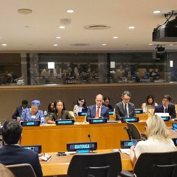 At #HLPF2025, AfriYAN proudly represented African youth at the UN HQ!
Our delegate advocated for youth inclusion &amp; defended adolescent girls’ rights through powerful storytelling.
Grateful to <a href="/UNYouthAffairs/">UN Youth Office</a> &amp; <a href="/UNFPA/">UNFPA</a> for the support!
#Youth2030 #AfriYANBurundi