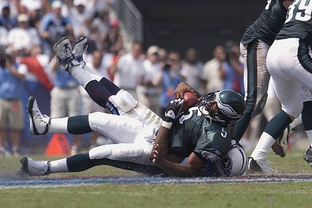 🏈TitansFanatic🏈 (@titanfan8) on Twitter photo ⚔️ 50 Greatest Titans Ever⚔️
#37--DE/DT Kevin Carter
<a href="/KevinCarter_93/">Kevin Carter</a> played 64 games in four seasons with the #Titans making Pro Bowl in '02 was huge factor in NFL best run defense in '02 & '03 with 175 tackles,39 tackles for losses,23.5 sacks,2 forced fumbles & recoveries. ⚔️ 50 Greatest Titans Ever⚔️
#37--DE/DT Kevin Carter
<a href="/KevinCarter_93/">Kevin Carter</a> played 64 games in four seasons with the #Titans making Pro Bowl in '02 was huge factor in NFL best run defense in '02 & '03 with 175 tackles,39 tackles for losses,23.5 sacks,2 forced fumbles & recoveries.