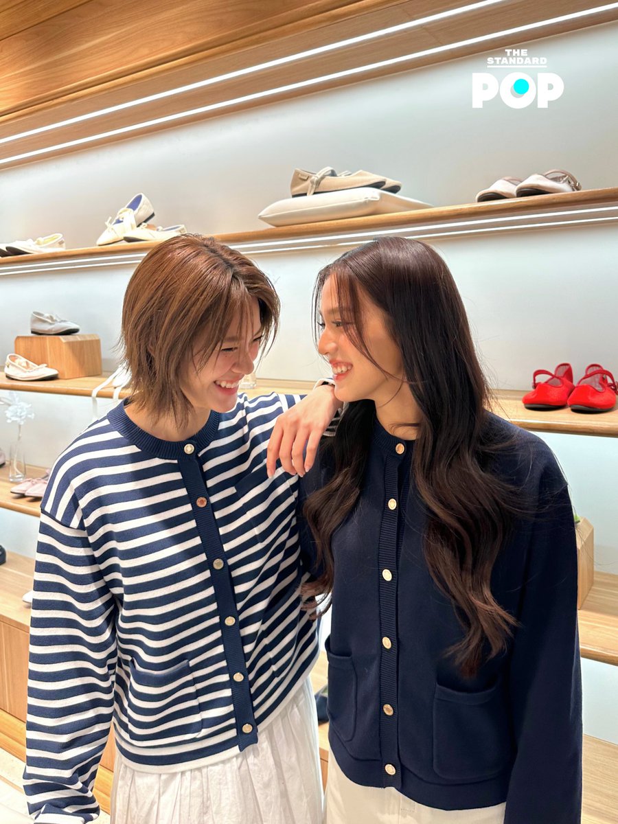 เอมี่ ทสร และ บอนนี่ ภัทราภัสร์ คู่พาร์ตเนอร์ในงานเปิดตัว IKON มัลติเลเบล สโตร์ ที่สยามสแควร์ ซอย2 
.
#ikonshop
#emiamily
#beonnnie
#TheStandardPop
<a href="/beonnnie/">bonny</a> <a href="/emiamily/">เอหมี</a> <a href="/GMMTV/">GMMTV</a>