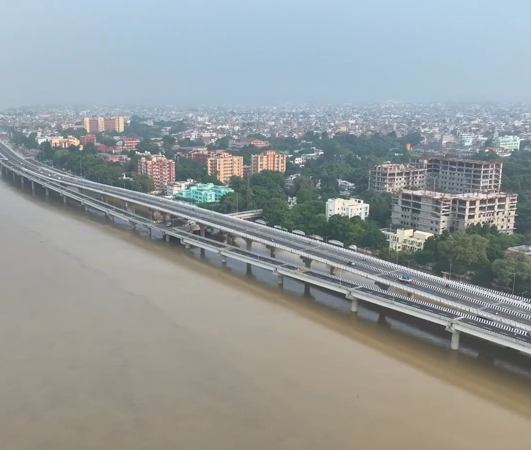 IndexBihar's tweet image. BSRDCL floated tender for Ganga paths in Bhagalpur and Munger:
📍 Sultanganj–Bhagalpur–Sabour
Length - 40.80 km
Estimated Cost - ₹3,842.48cr
📍 Munger (Safiabad)–Bariyarpur–Ghorghat–Sultanganj
Length - 42.00 km
Estimated Cost - ₹4,006.88cr
Deadline - 4+15 years maintenance