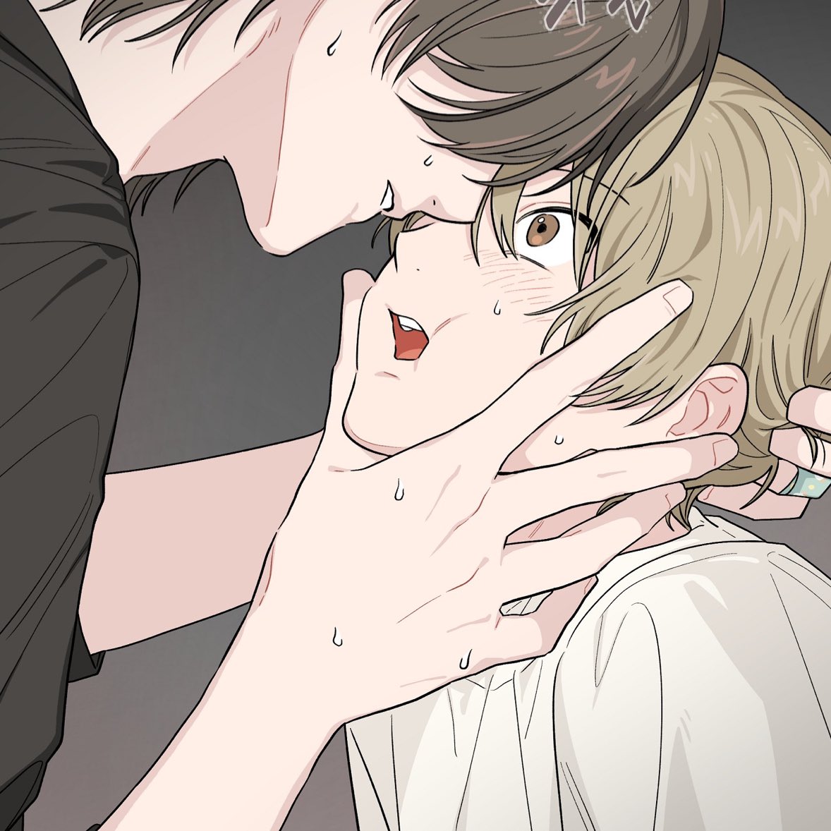 mikaaa__x's tweet image. 길한아
뒤돌아정신병원가