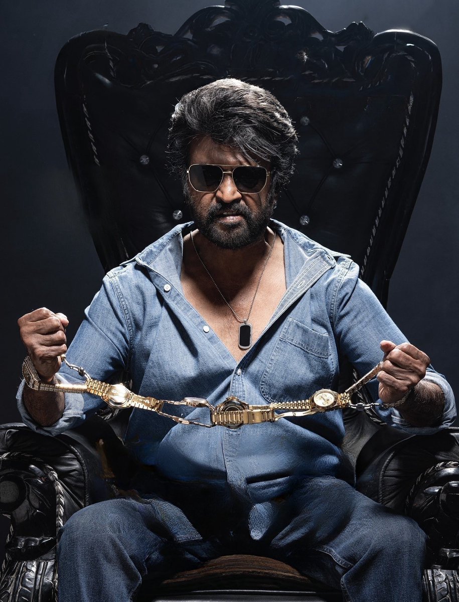 SagarTalkies's tweet image. 🚨 New still from #Coolie is here — and Superstar #Rajinikanth looks absolutely fierce! 🔥
Rumour mill suggests he’s playing a character deeply entrenched in the world of high-end luxury watch smuggling 🕶️⌚
Get ready for swagger, suspense & style.
Trailer drops August 2nd —…