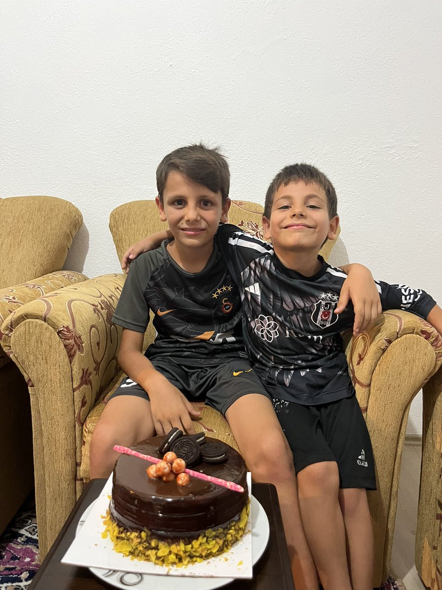 #Osman#DoğumGünü
10.Yaşında 
Ad Günün Mübarek Olsun Osman 🇹🇷 ⚔️