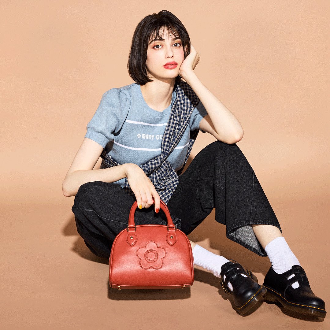 マリークワント　新作カタログ掲載　完全完売カラー　新品上品ブルーコート　匿名配送 MARY QUANT official (@maryquantjp) / X