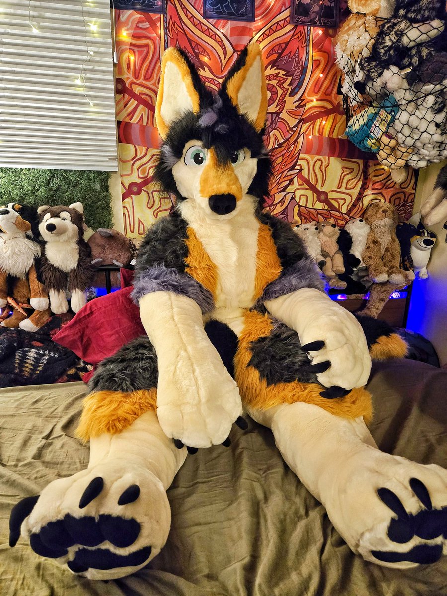 Werewolf cuddles anyone??

This is Nalo! A 6ft tall werewolf plushie I recently finished.

Nalo is the first Werewolf design to kick off my new plush company, Snuggletooth Plush Co.

Follow t.me/Snuggletooth for more info and to get a werewolf of your own