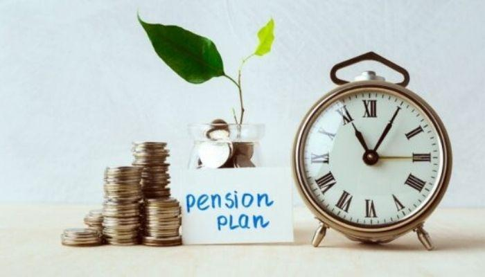 BusinessDayNg's tweet image. Micro pension struggles as pressure weighs on potential contributors

The Micro Pension Plan (MPP), designed to provide retirement security for self-employed and informal sector workers, is struggling to gain momentum as economic hardship...

businessday.ng/pro/article/mi…