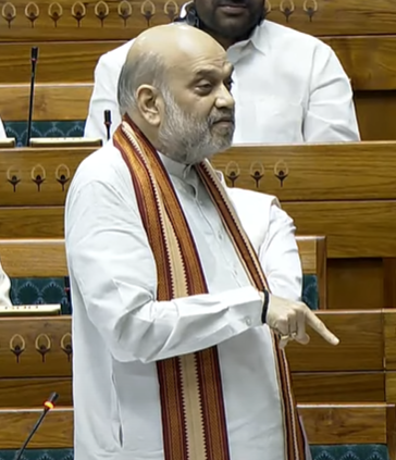 OpIndia_in's tweet image. रोना था तो शहीद मोहन शर्मा के लिए रोते, आपको बाटला हाउस के आतंकियों पर रोना आता है... आपको प्रश्न पूछने का कोई अधिकार नहीं है: गृह मंत्री अमित शाह