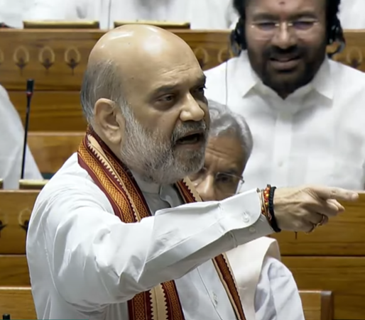 OpIndia_in's tweet image. 2004-14 में 1770 में नागरिकों की मृत्यु हुई थी। 2015-25 में कम होकर 357 हो गईं थी। 80% की कमी हो गई। सुरक्षाबलों की मृत्यु में 1060 थी, हमारे समय में 542 हुईं। आतंकियों की मौत में 123% का इजाफा हुआ: गृह मंत्री अमित शाह