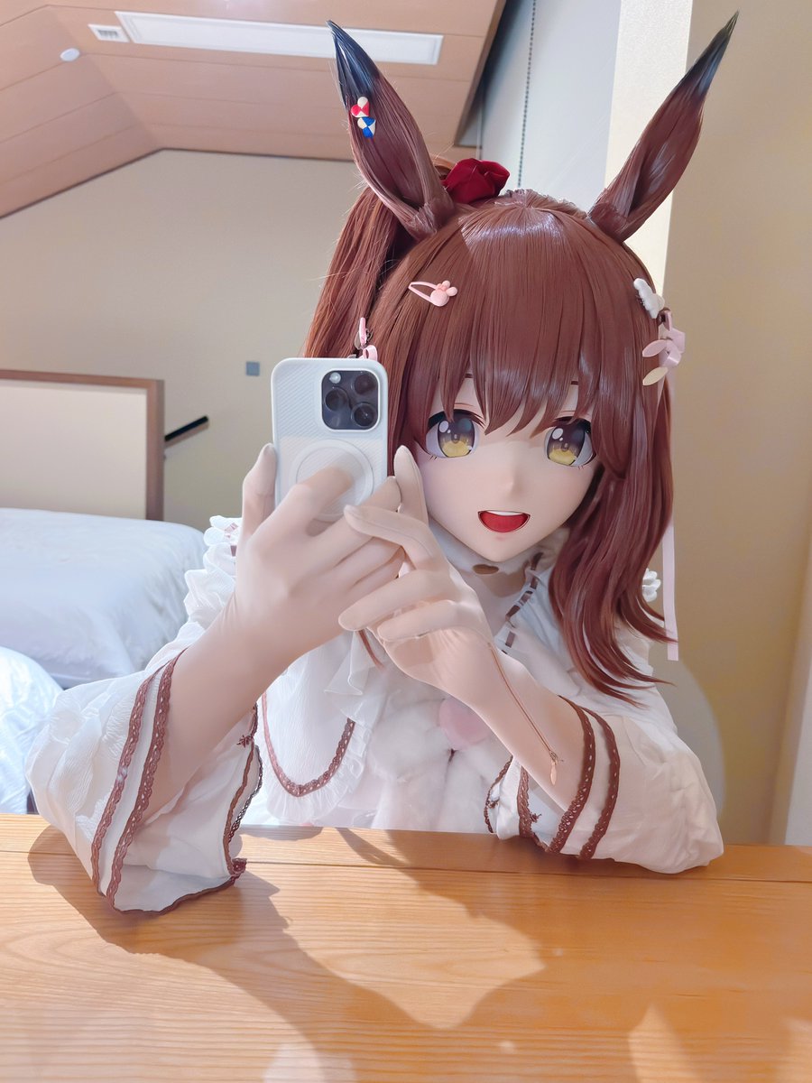 #アストンマーチャン