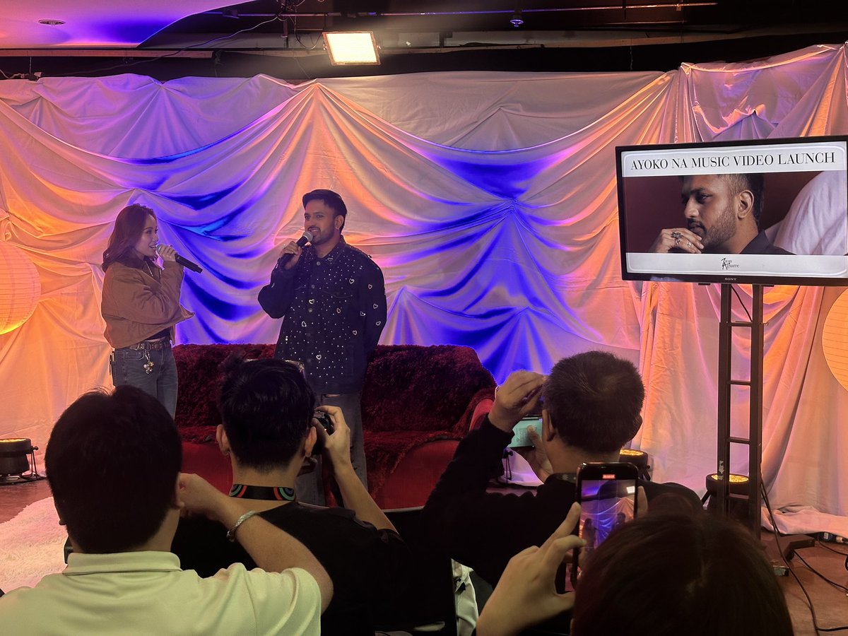 ABSCBNpr's tweet image. Happening now: Zion Aguirre (@zionaguirre03) is set to launch his music video for “Ayoko Na”

#ZionAguirre #AyokoNa #TarsierRecords