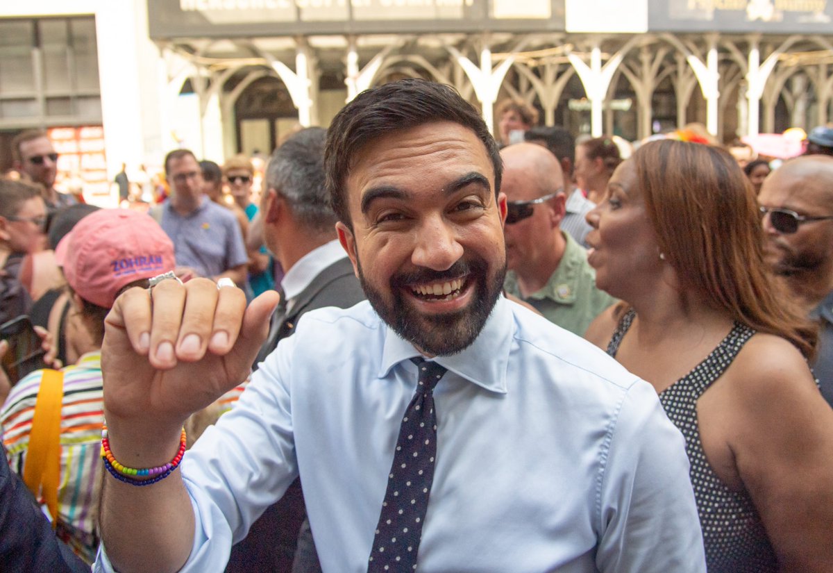bobbyr75's tweet image. NYC Mayoral Candidate Zohran Mamdani Had Armed Guards At His Wedding outkick.com/culture/nyc-ma…