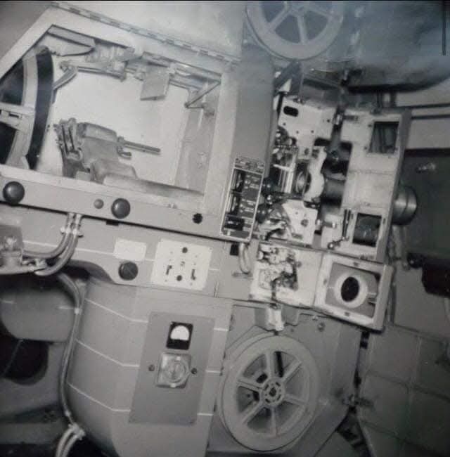 mungotalks's tweet image. #OTD 29 July 1938, the #odeon Cinema in Queens Street #Leicester opened. I remember seeing many a good film there. Raiders of the lost Ark, Hellraiser, Jaws, The Doors, Nightmare of Elm streets and I think the last film I saw there was Silence of the Lambs in 1992 I think!!!!