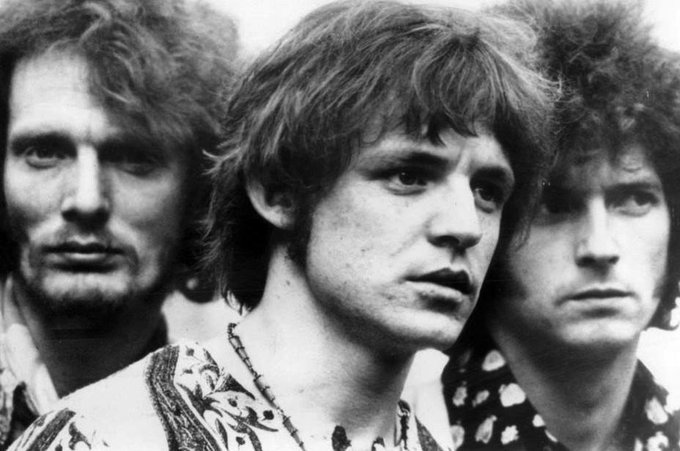 Frances21272855's tweet image. La sera del 29 luglio del 1966 , al Twisted Wheel, si esibisce per la prima volta un trio composto da #EricClapton, Ginger Baker e Jack Bruce: i #CREAM
#29luglio #almanaccomercury