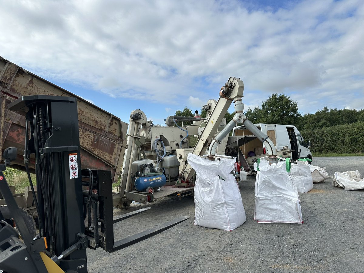 Triage pour les blés 2026, s adapter à son territoire par le choix variétal 
<a href="/PassionCereales/">Passion Céréales</a> <a href="/JApaysdelaloire/">Jeunes Agriculteurs Pays de la Loire (JA PdL)</a> <a href="/jeunesagri44/">Jeunes Agriculteurs de Loire-Atlantique JA44</a> <a href="/FNSEA44/">FNSEA44</a>