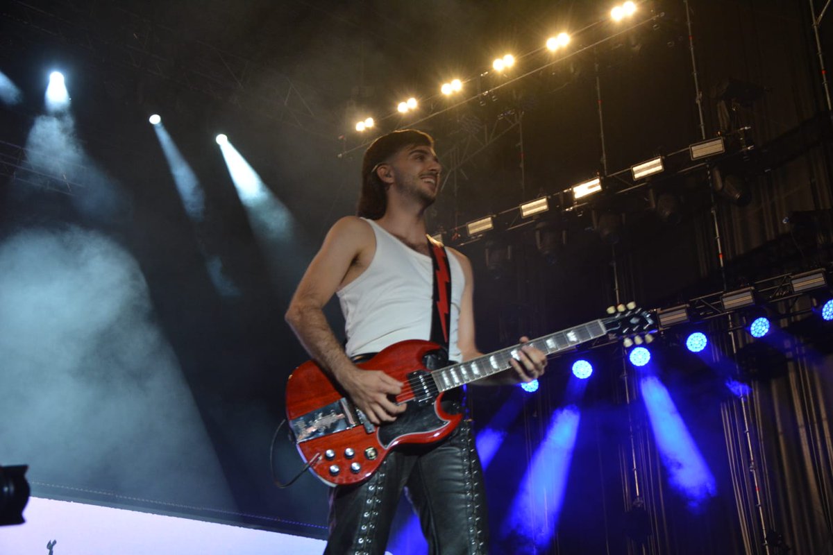 Entrevista a <a href="/danisanchezdz/">Daniel Sánchez</a>, guitarrista de <a href="/arde_bogota/">ARDE BOGOTÁ</a> para <a href="/TeamUp_Media/">Team Up! Media</a>:

teamupmedia.es/entrevista-a-d…