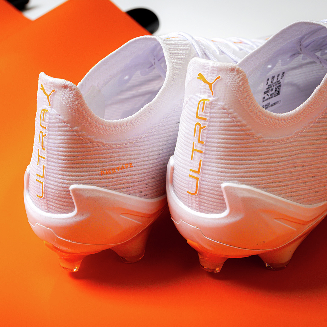 プーマ ホワイトカラーコレクション「White Pack」から #ULTRA の2025