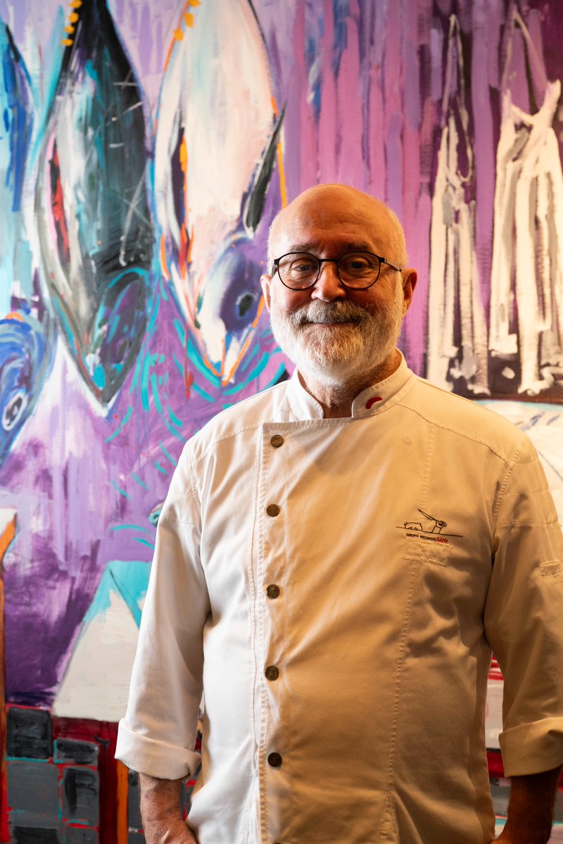 Ricardo Sanz sigue con la misma ilusión que cuando creo la cocina japo-mediterránea hace 25 años. Por el académico, Rafa Pola 

academiamadrilenadegastronomia.org/ricardo-sanz-c…