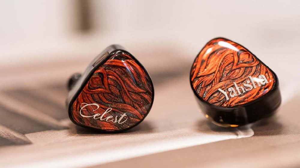 celestaudioLSR's tweet image. 夜叉の音質は同価格帯の中では間違いなくモンスター級の存在。3種類のドライバー構成による優れたサウンド表現に加え、重厚でインパクトのある音作りは、幅広いジャンルを楽しむリスナーの好みにしっかり応えてくれます。

転載元：巡洋舰3rd
完全リンク：weibo.com/2824580010/Pzc…