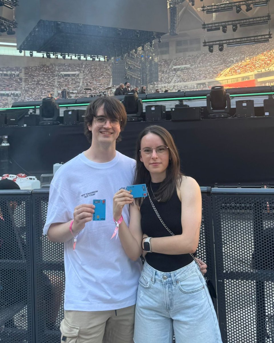 📸 Sí, ellos estuvieron en La Velada del Año V… ¡gracias al Carné Joven de Aragón!

 👉Todo empieza con un simple paso: solicitarlo en carnejovenaragon.es

¡Tú también puedes estar en el próximo gran evento! 🥊

#CarnéJoven #LaVeladaDelAñoV #IbaiLlanos #Velada2025