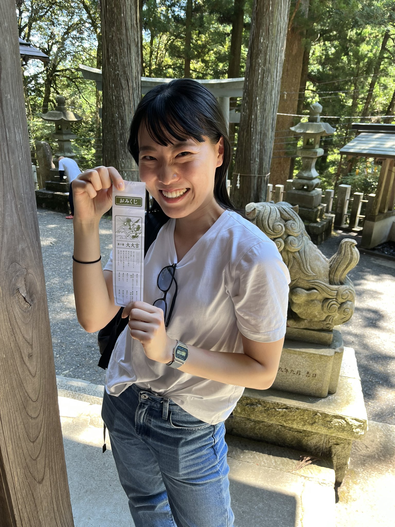 井上 成城石井 厚焼きごぼうせんべい 120g – 成城石井.com