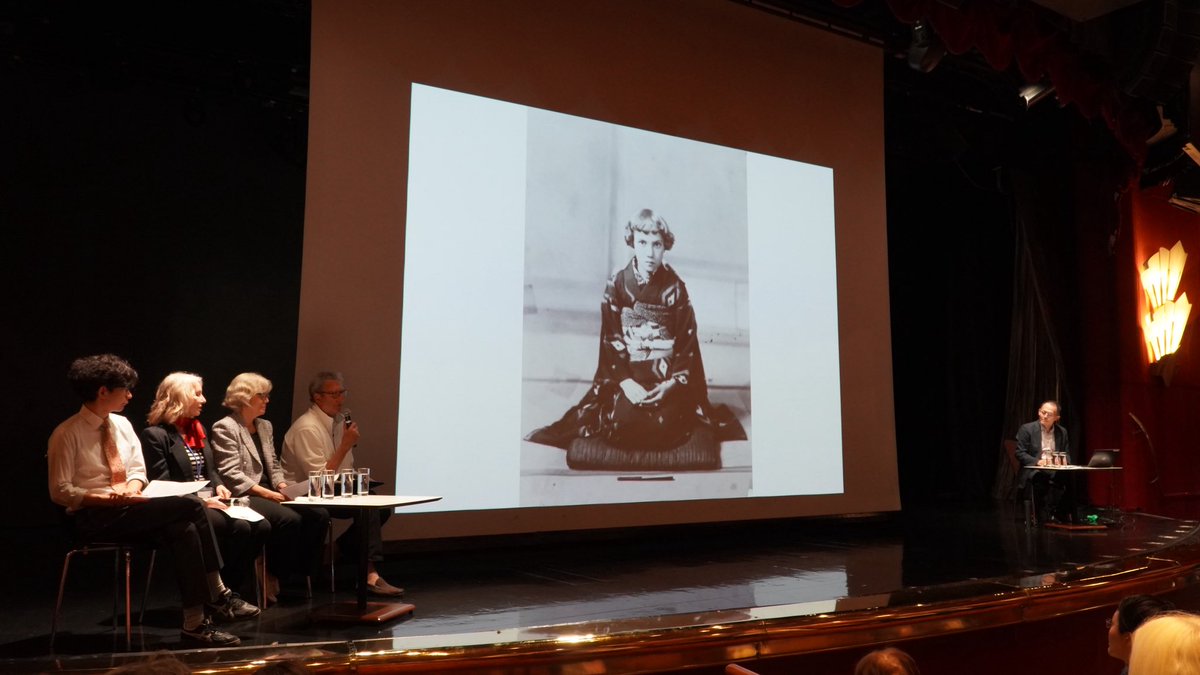 kawasaki_akira's tweet image. ピースボート Voyage120 6月26日(木)には「記憶をどう継承するか」をテーマに、アントニー・ドレイゴさん、スー・ディーチコ・スミスさん、メアリー・ディクソンさん、アリシェル・ハッサンガーリエフさんの4人に登壇していただきパネル討論を行いました。 #TimeforPeace