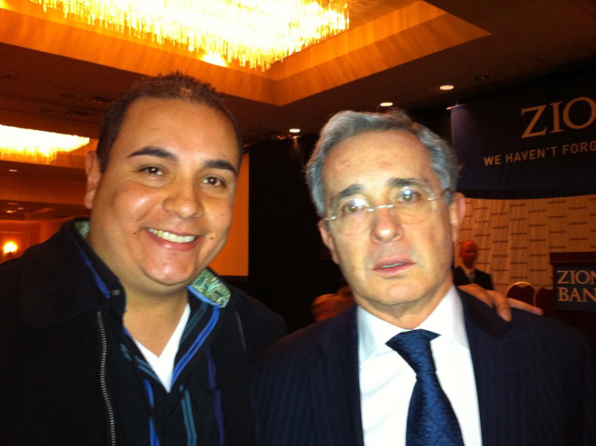 This photo was taken over 15 years ago — and to this day, I still admire this great man. Álvaro Uribe was the best president Colombia ever had. He brought Democratic Security and stood strong against terrorism.

Today, he’s being politically persecuted. I stand with him.

🇨🇴💪