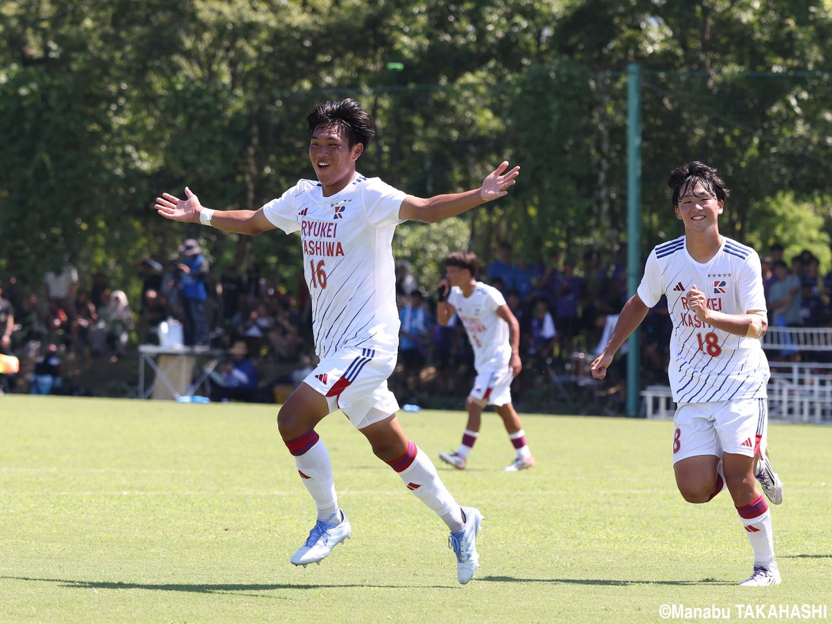 gekisaka's tweet image. 【写真特集】[総体]流経大柏が5発快勝で8強入り!! 初出場・学法石川は全国2勝目ならず…(8枚)

web.gekisaka.jp/photonews/sout…

#ゲキサカ #高校サッカー #高校総体 #インターハイ
