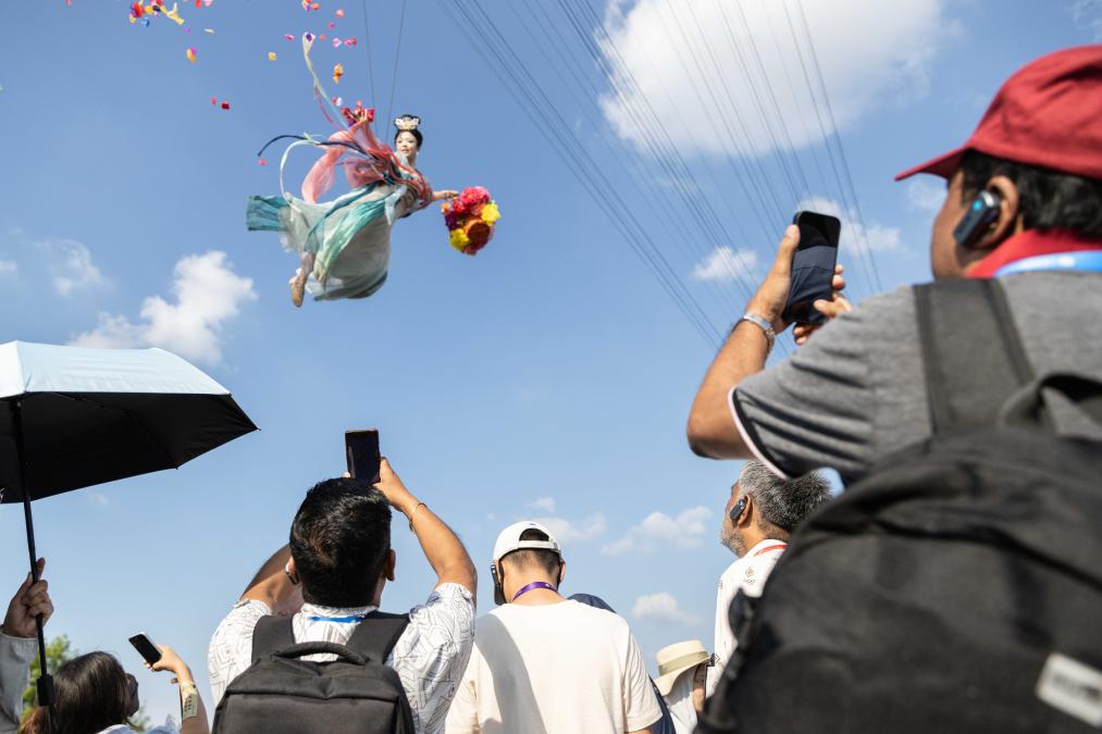 China_Amb_India's tweet image. Welcome media and think tank friends from the #SCO family to #Henan, nicknamed “the hometown of the Chinese”, to witness cultural treasures and development achievements in the Central Plains of China.