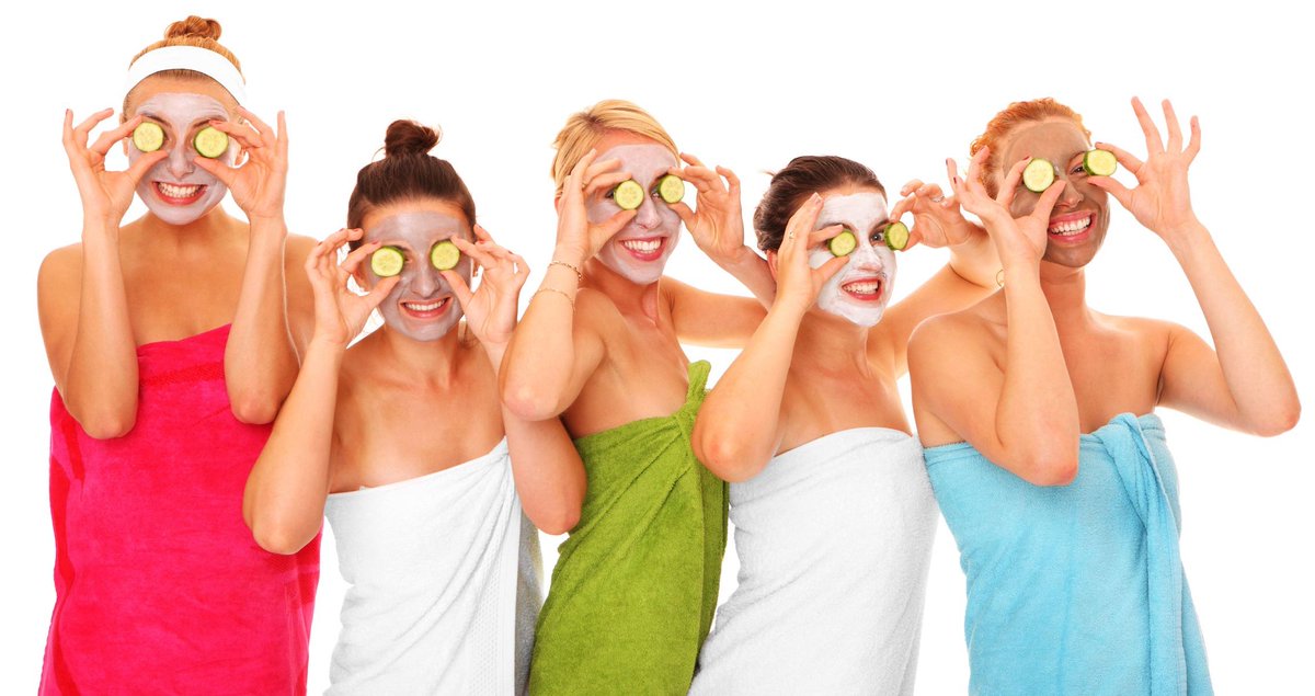 ClubCleo's tweet image. TLC for your face + Free Gift when you spend £4.95 or more 💝 - mailchi.mp/club-cleo/face…