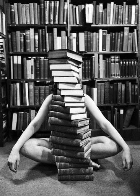 Isa69191443's tweet image. "La cultura non può fare miracoli...
uno spirito meschino, sarà uno spirito meschino acculturato.
La cultura è come l'acqua: è preziosa per la terra buona.
acculturato non è sinonimo di persona perbene..."
(Michele de Paolis)