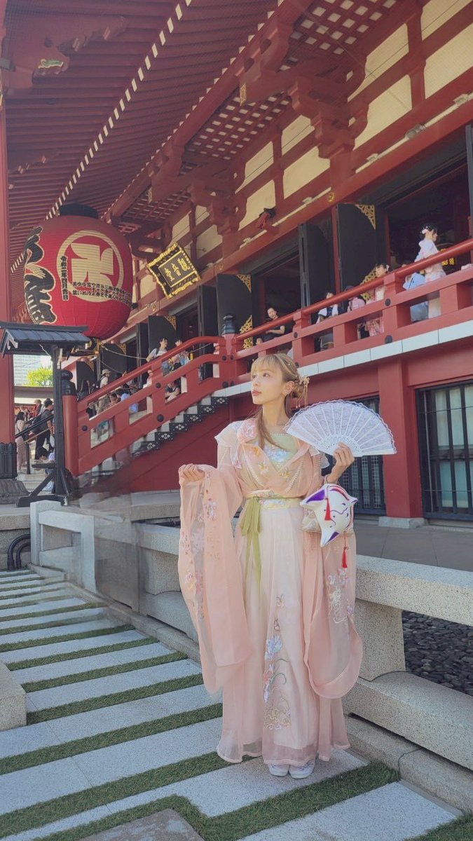 fairrin's tweet image. 千奈里に撮ってもらた。ふわふわり〜。