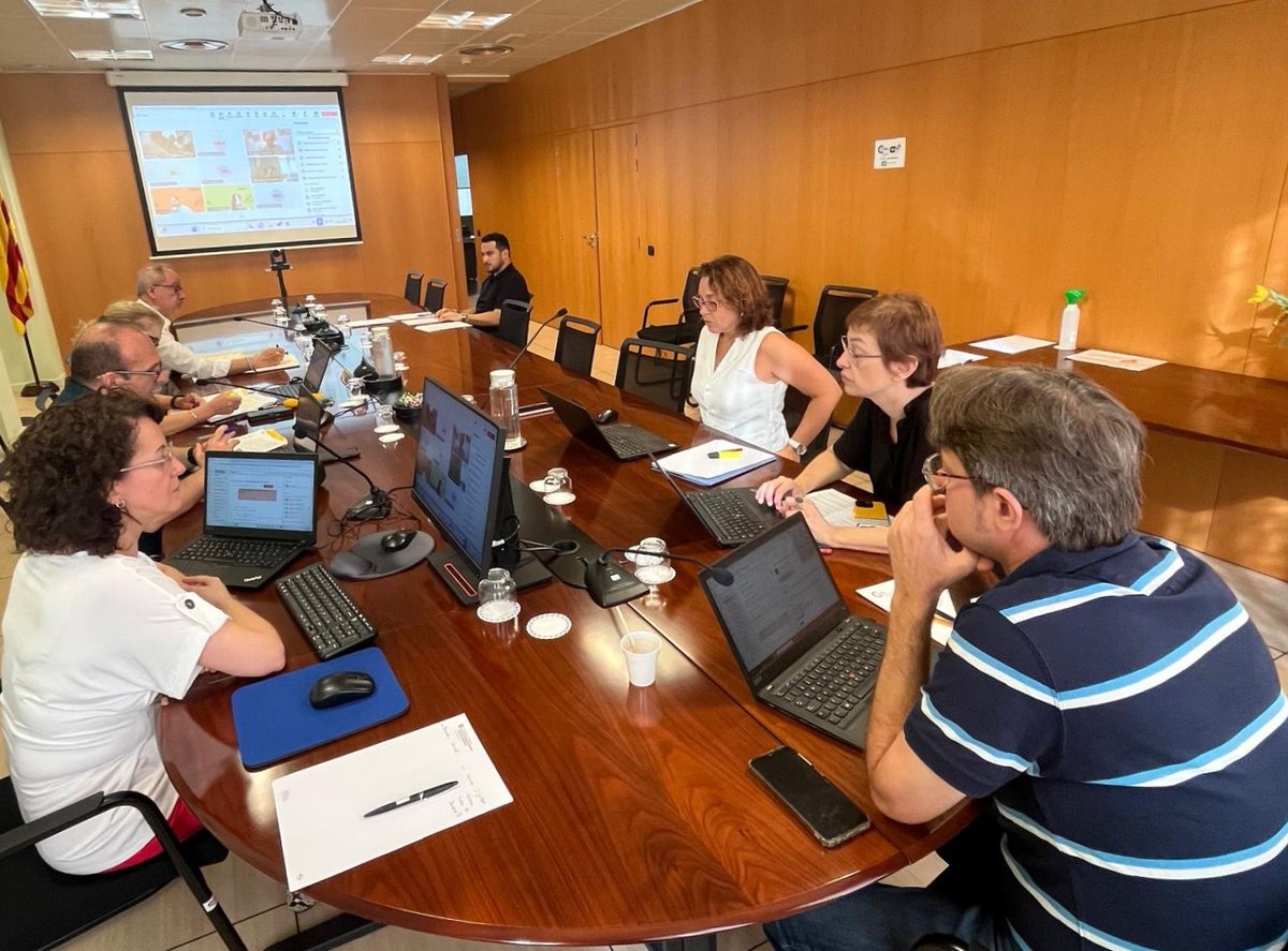 #InformesCTESC #TreballAutònomCTESC

👥 El grup de treball que elabora l'informe "Situació del treball autònom a Catalunya 2024" es reuneix aquest dimarts per analitzar i, si escau, aprovar els apartats corresponents als capítols:

📌 9. “Consideracions i recomanacions”.
📌 1.
