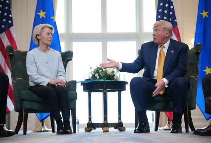 MatovinaIvana's tweet image. The EU should not have sent a person involved in the #Pfizergate scandal to trade negotiations, this weakened the EU&apos;s position a lot. 
Von der Leyen&apos;s fear that Trump would mention this American advantage in the negotiations was clearly visible at the afterdeal press conference.