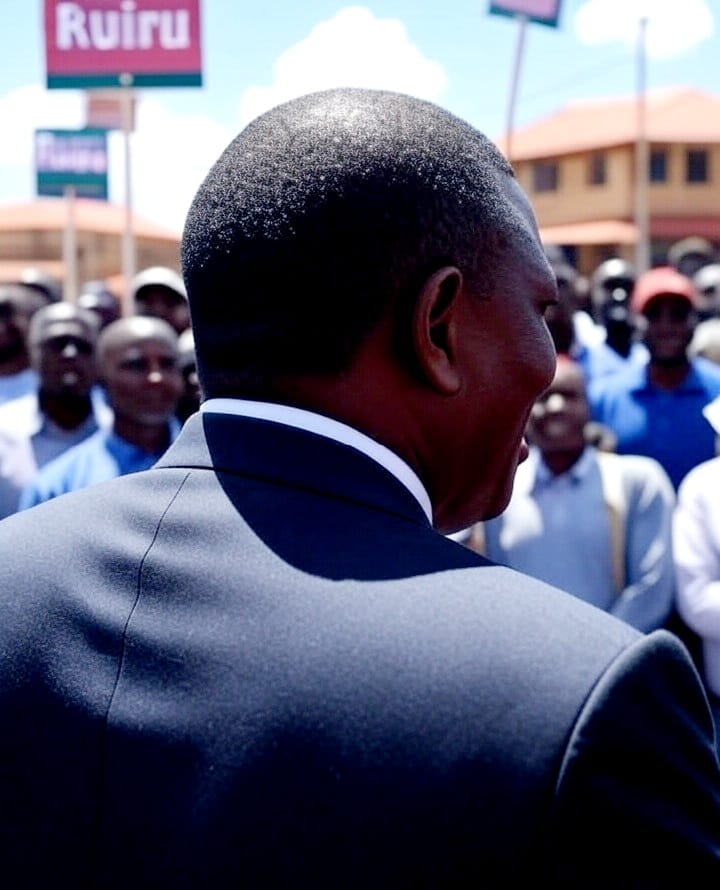 ItsNjorogeK's tweet image. His dedication to youth empowerment programs will encourage skills development and innovation in Ruiru. Mburu wa Ruiru
Mbunge Mtarajiwa
#NewDawnForRuiru.