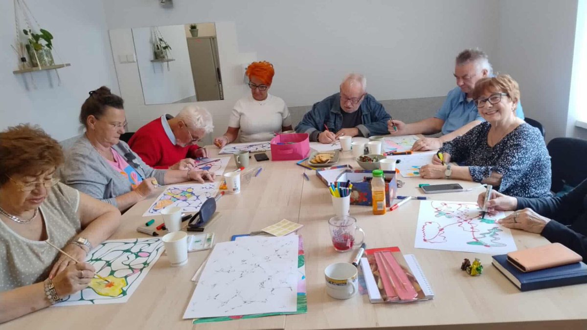 Wspólnie z organizacjami działającymi na terenie Bytomia wspieramy seniorów oraz osoby z niepełnosprawnościami. Jednym z takich działań jest projekt Fundacji Inicjatywa skierowany do osób, które chcą wrócić na rynek pracy lub odnaleźć nowe pasje.
Więcej: bytom.pl/aktualnosci/in…