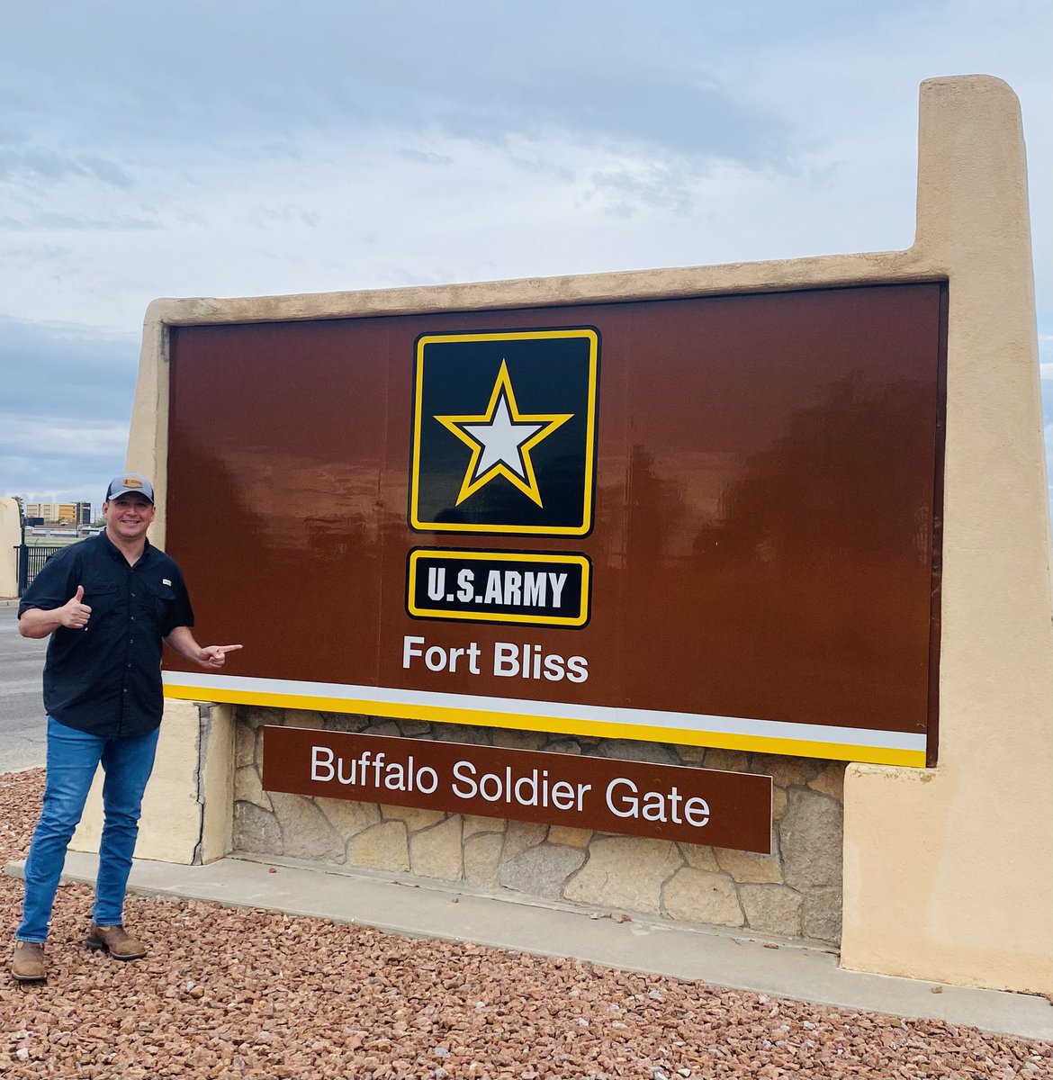 Good morning El Paso. Grateful to represent Fort Bliss in Congress. 🇺🇸