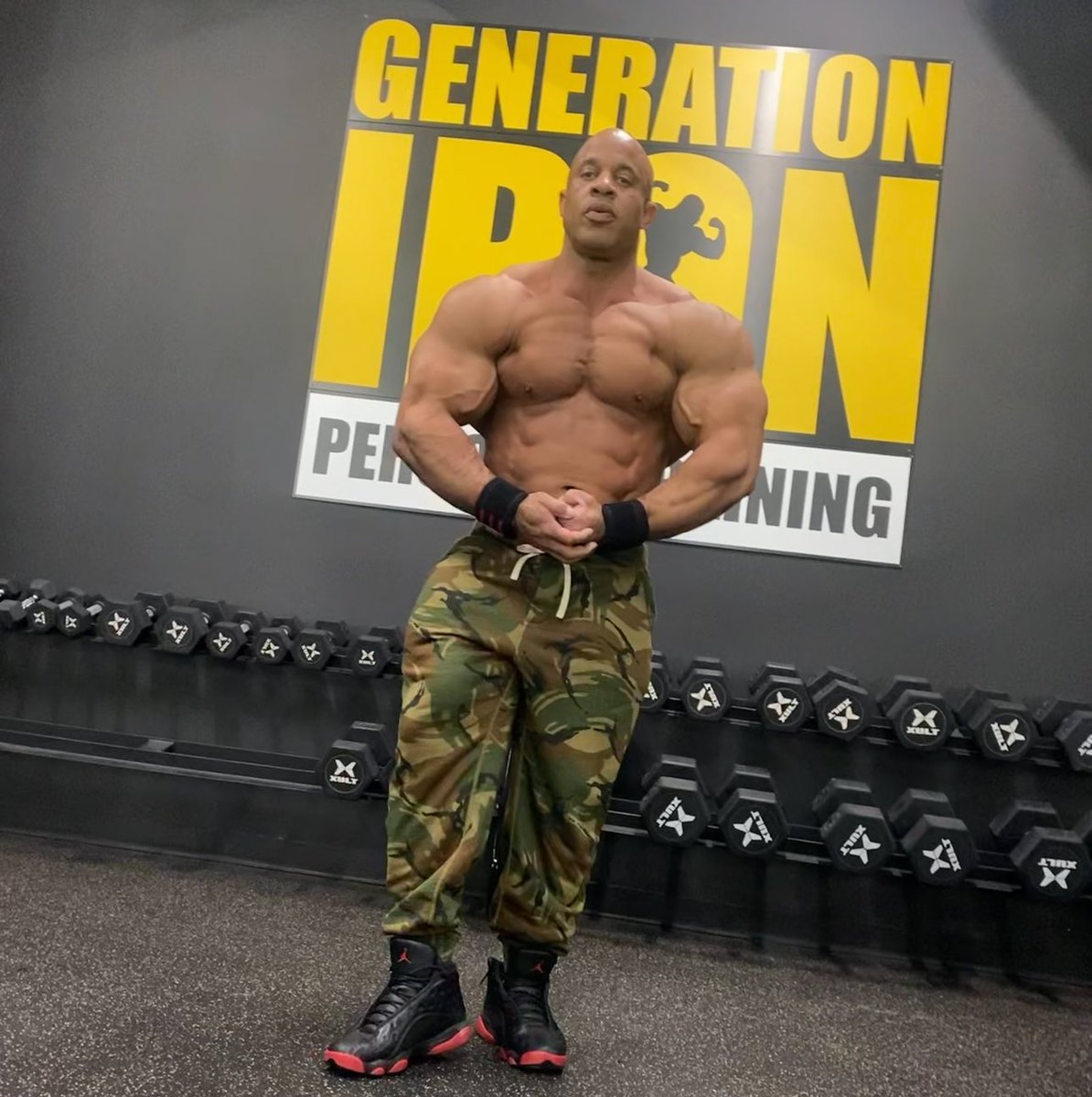 Happy Birthday Victor Martinez 💪