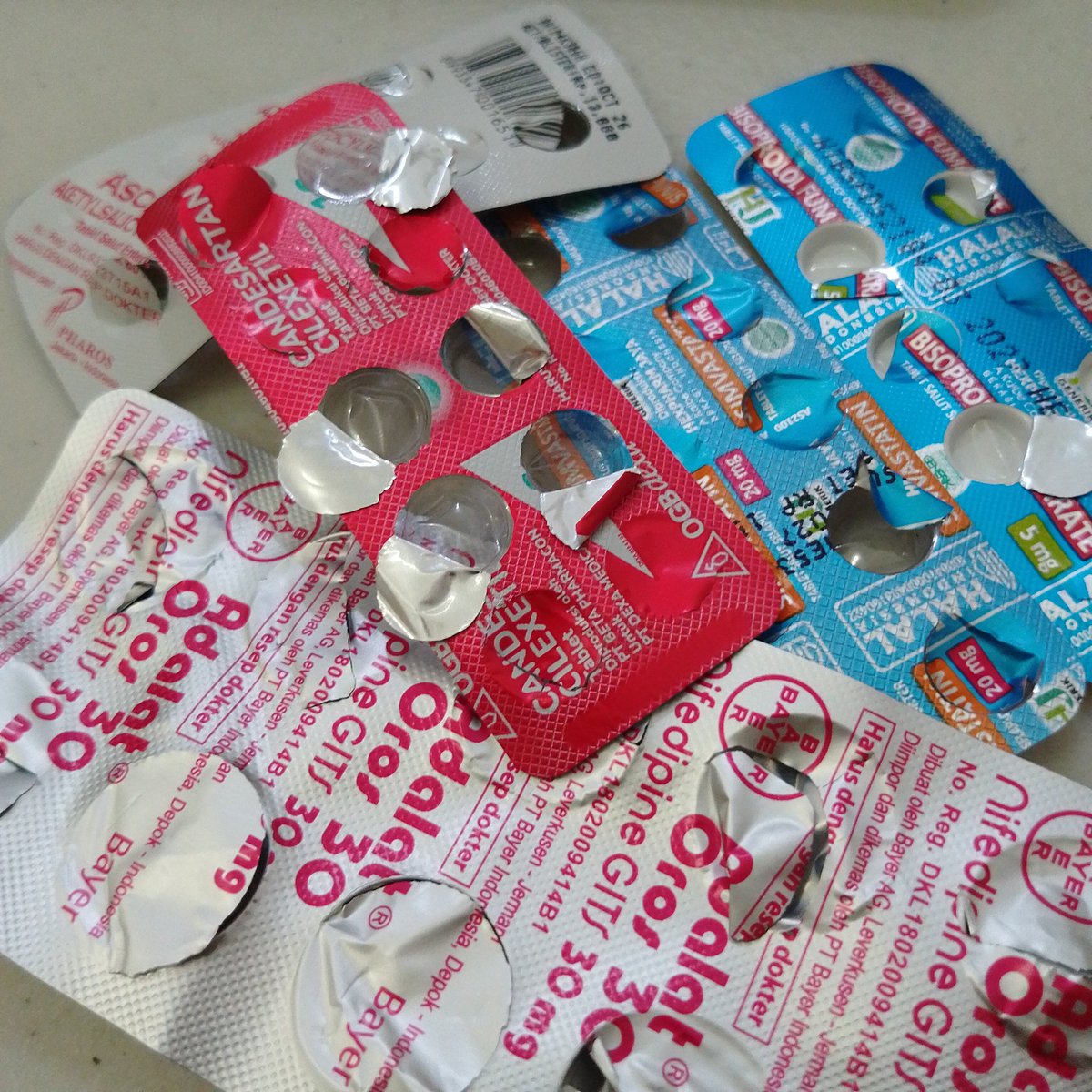 Untuk segala sesuatu ada obatnya!
Stock bulan ini masih banyak. Sehat2 badan...