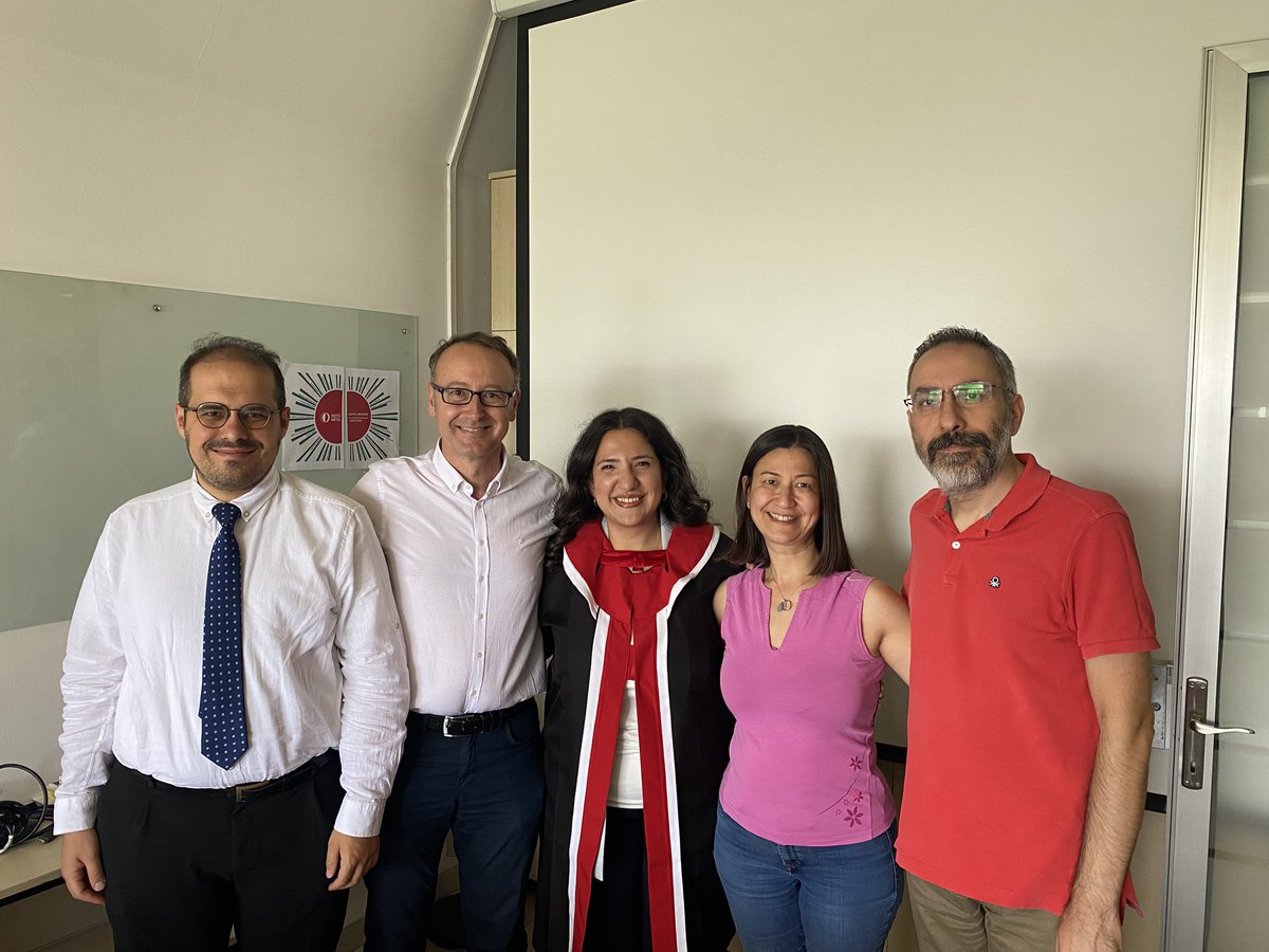 Uzun bir yolculuğun sonunda tezimi bitirdim. Bu süreçte bana tehberlik eden tüm hocalarıma, arkadaşlarıma destekleri için çok teşekkür ederim 🎓